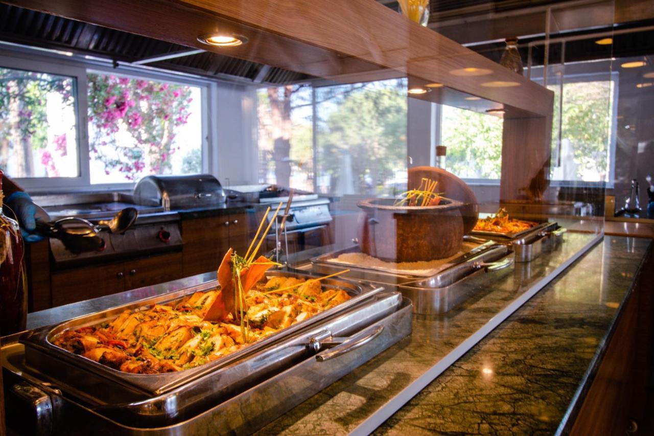 Club Muskebi Hotel Bodrum Екстериор снимка