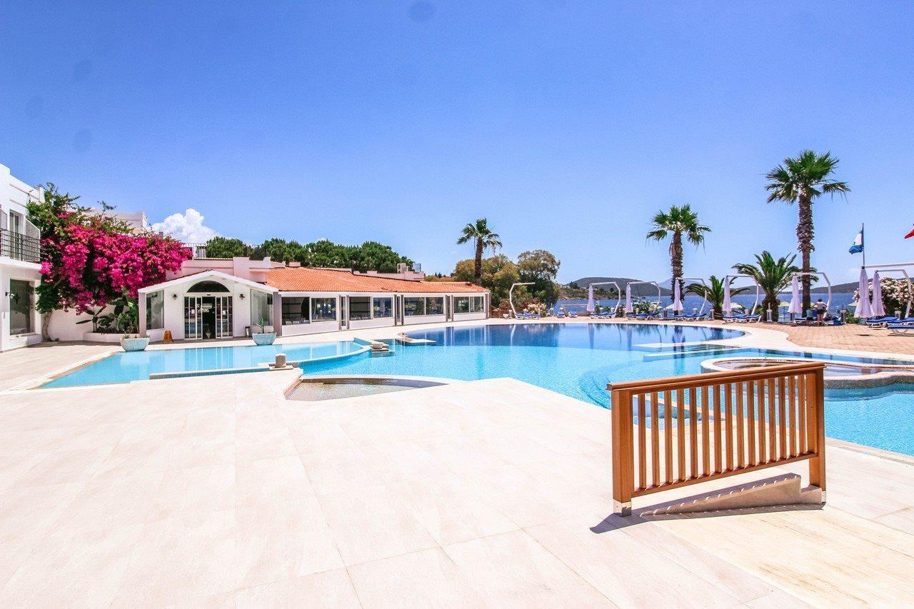 Club Muskebi Hotel Bodrum Екстериор снимка